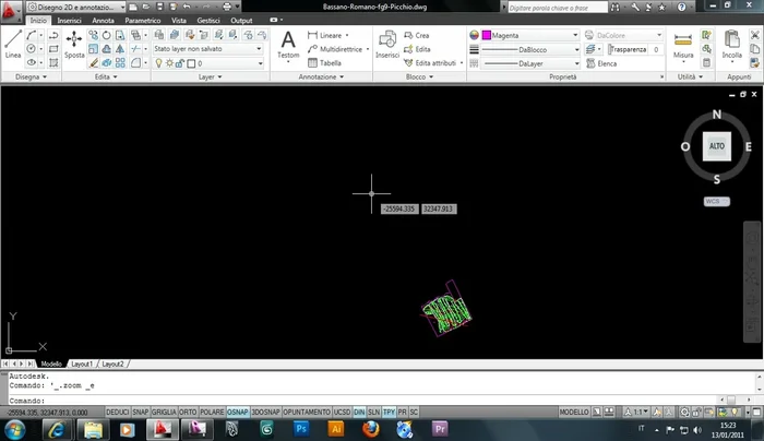 Eliminare tutti gli oggetti non bloccati usando il comando 'Cancella' -> 'Seleziona oggetti' -> 'Tutto' -> Invio.