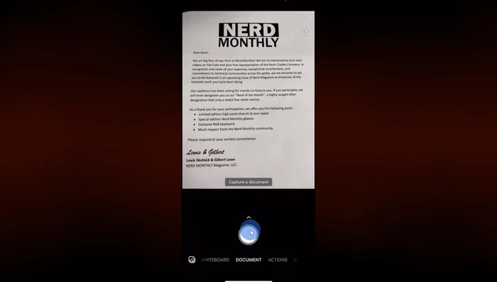 Premi il pulsante bianco per catturare l'immagine del documento.