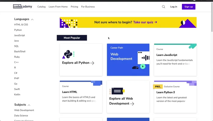 Presentazione dei vari corsi disponibili su Codecademy (web development, back-end, ecc.).