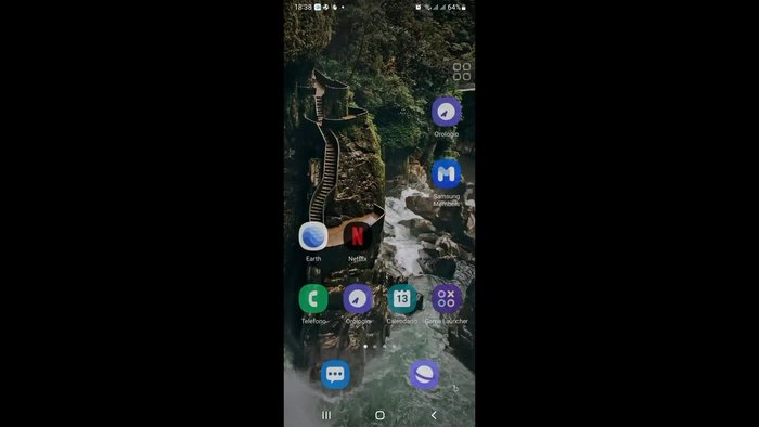 Apri WhatsApp sul tuo dispositivo.