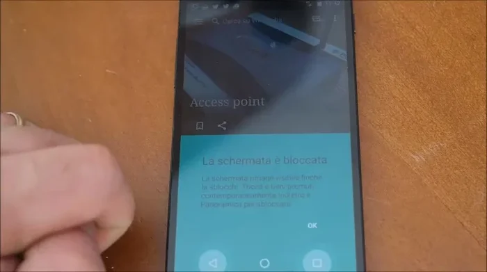 Verifica che l'applicazione sia bloccata. Per sbloccare, premi contemporaneamente i tasti "Indietro" e "Quadrato".