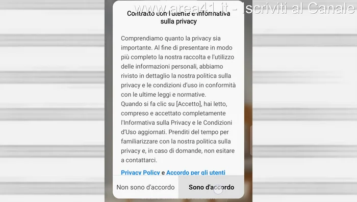 Scaricare l'applicazione Lampo e creare un nuovo account (o accedere se già esistente). Si consiglia di usare l'email per la registrazione, evitando l'inserimento del numero di telefono.