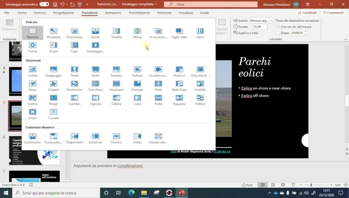Sfogliare le diverse transizioni disponibili, suddivise in 'Delicate', 'Divertenti' e 'Contenuto Dinamico'.
