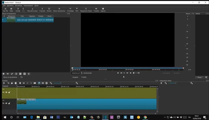 Aggiungere il generatore di colore alla nuova traccia video, riducendo la durata a pochi secondi.