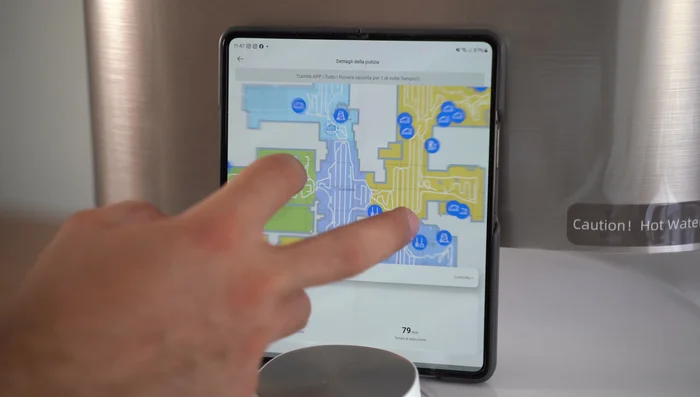 Consulta la cronologia delle pulizie per visualizzare le mappe generate e l'efficacia della pulizia.
