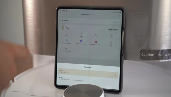 Gestisci le impostazioni avanzate: prevenzione delle collisioni, pulizia automatica, distacco automatico dei tamponi, pulizia in direzione del pavimento, riconoscimento delle macchie, impostazioni MOP extend.