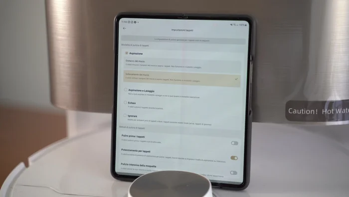 Gestisci le impostazioni avanzate: prevenzione delle collisioni, pulizia automatica, distacco automatico dei tamponi, pulizia in direzione del pavimento, riconoscimento delle macchie, impostazioni MOP extend.