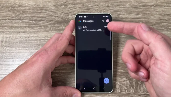 Trova il messaggio indesiderato.