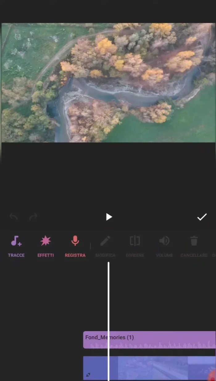 Regola il volume della traccia vocale in base alla musica di sottofondo.