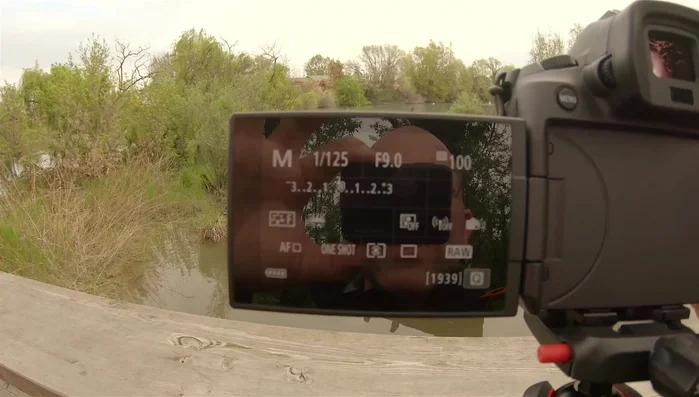 Scattare la terza foto sovraesposta.