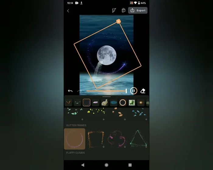 Aggiungi gli elementi animati creati con Pixel Loop al tuo video principale in Video Guru.