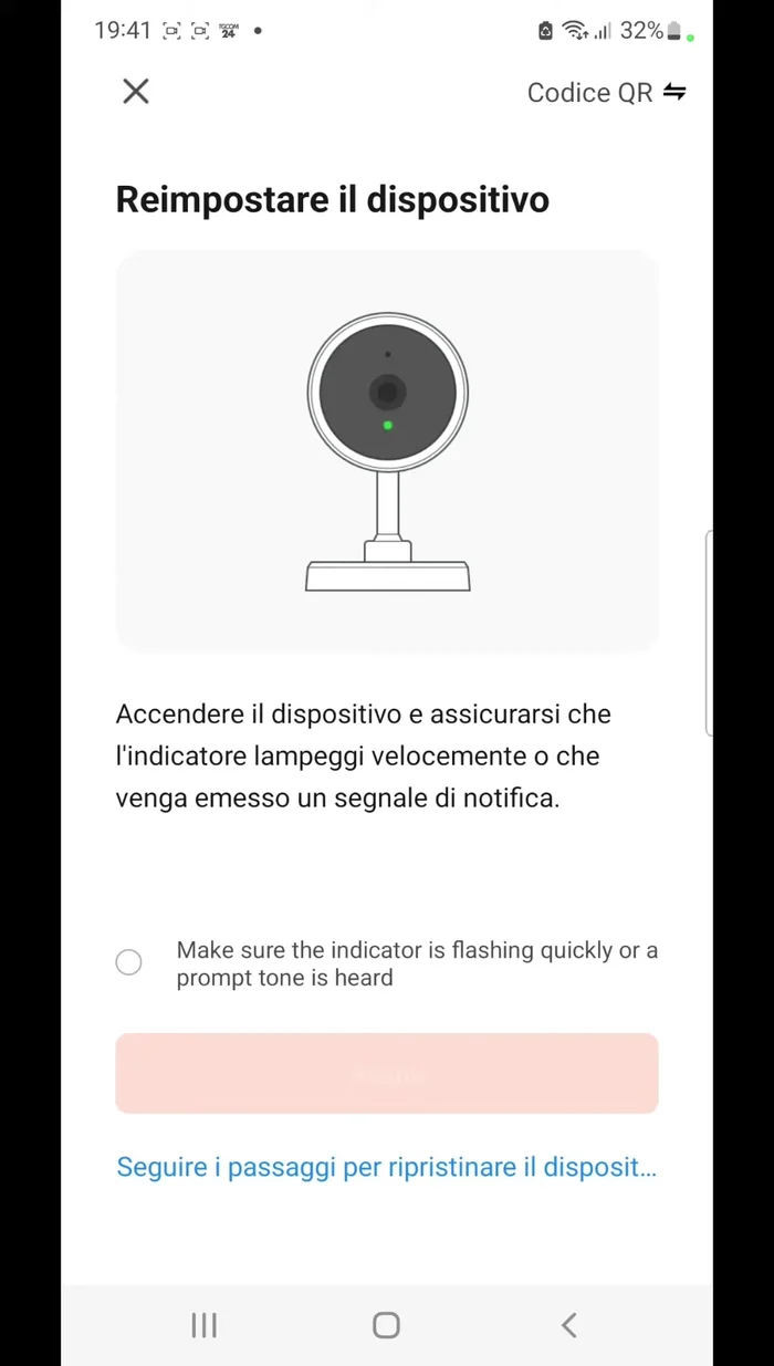 Connettiti alla rete WiFi della telecamera (nome che inizia con 'Smart Life' o 'SL').