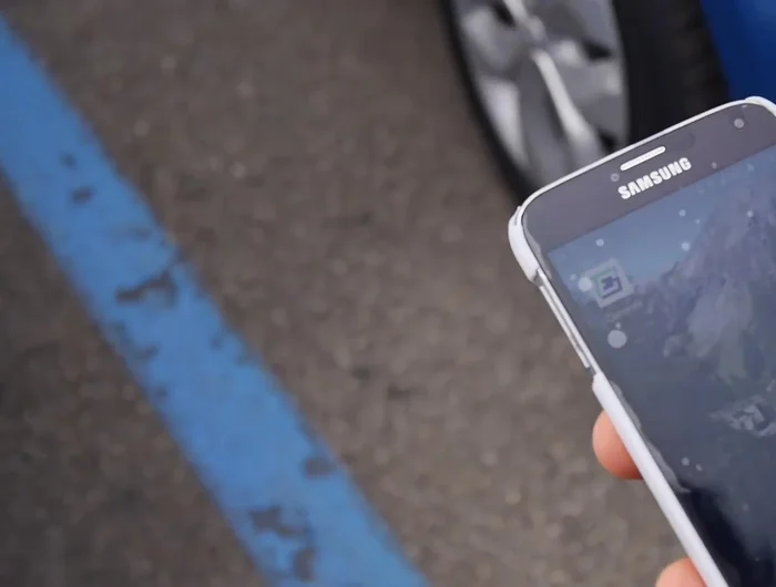 Aprire l'app e individuare la vettura più vicina alla tua posizione.