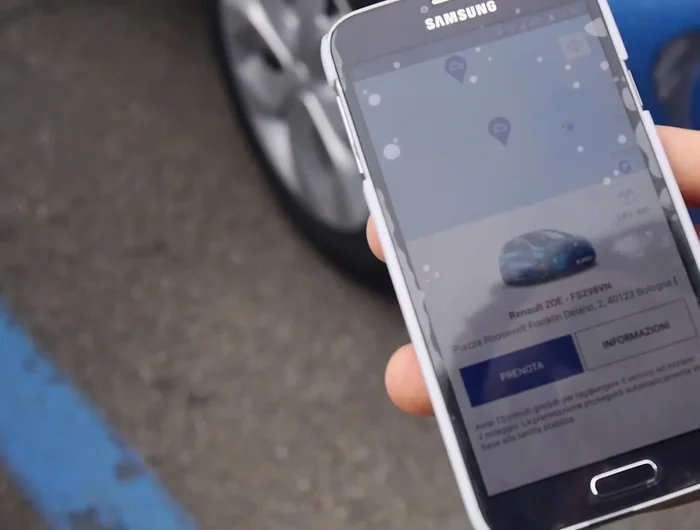 Accettare le condizioni di utilizzo visualizzate nell'app.