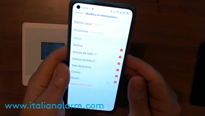 Selezionare la casa a cui aggiungere l'account (o crearne una nuova).
