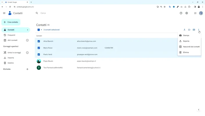 Cliccare sull'icona dei tre puntini verticali e selezionare "Elimina". I contatti vengono spostati nel cestino per 30 giorni.