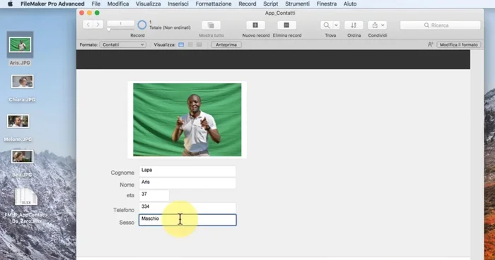 Utilizzo di menu a tendina: per il campo 'Sesso', cambiare lo stile del campo in 'Elenco a discesa' e definire le opzioni nell'elenco dei valori.