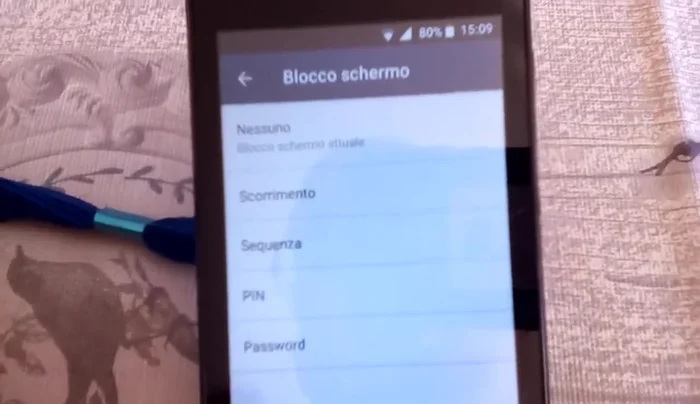 Inserisci il tuo PIN, Password o crea la tua sequenza.