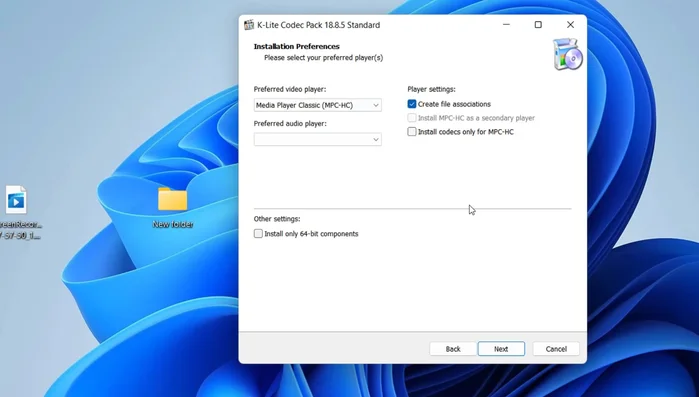 Segui le istruzioni di installazione (seleziona "Avanzate" per un'installazione completa).