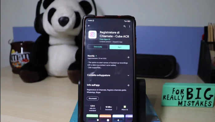Concedi tutte le autorizzazioni richieste dall'app (accesso al microfono, gestione chiamate, rubrica, memorizzazione, sovrapposizione).