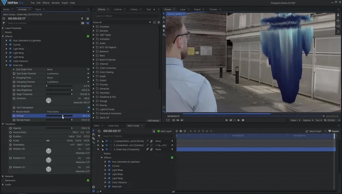 Aggiungere effetti glitch (es. Effetti grunge di HitFilm come 'Linee di scansione', 'Spostamento di blocco', 'Matrice di punti', 'Danni alla TV') per un aspetto più realistico.