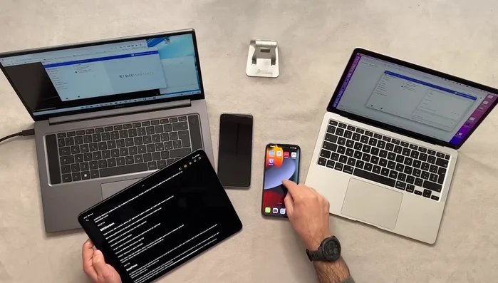 Possibilità di avere un contatto di emergenza per l'accesso in caso di problemi.