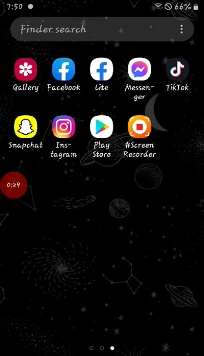 Aprire il Play Store sul tuo telefono Android.