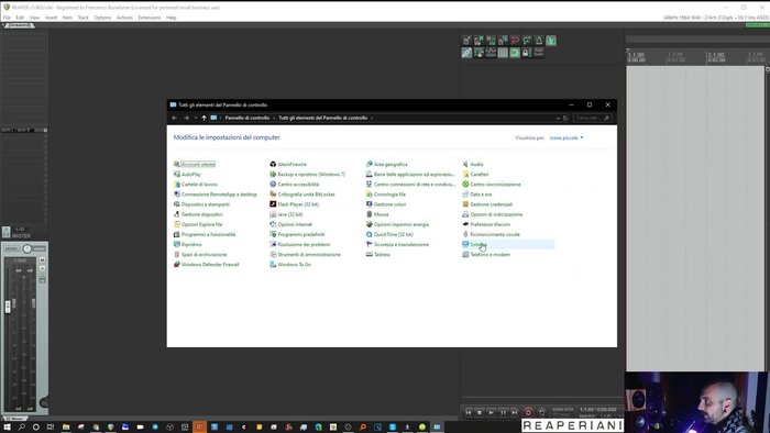 Fai clic destro sulla scheda audio e seleziona "Disinstalla dispositivo".