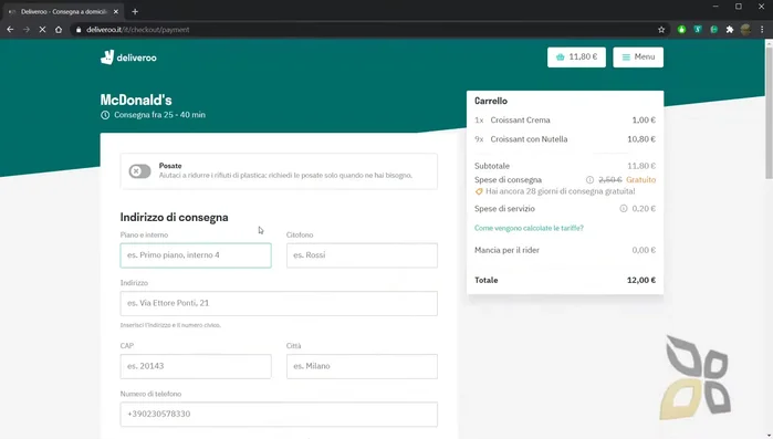 Compilare le informazioni di pagamento (carta di credito o PayPal) e inserire eventuali codici promozionali.
