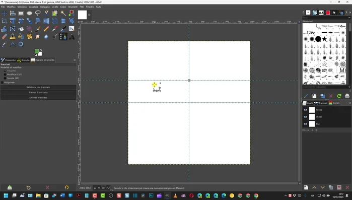 Utilizzare lo strumento Tracciati per disegnare la forma del cuore.