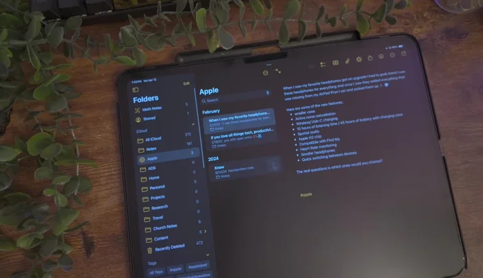 Creazione di cartelle intelligenti per un'organizzazione automatica basata su filtri (data, tag, checklist, ecc.).