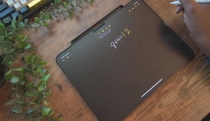 Utilizzo degli strumenti di scrittura avanzati (Rewrite, correzione bozze, riepilogo).