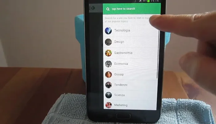 Modifica delle categorie e personalizzazione del flusso di notizie.