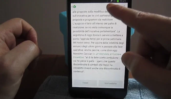 Accesso alle impostazioni avanzate per personalizzare il comportamento dell'app (doppio tap per chiudere articolo, salvataggio automatico, ecc.).