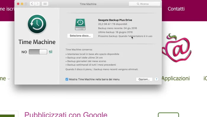 Attivare il backup automatico o eseguire il backup manualmente cliccando sull'icona Time Machine.