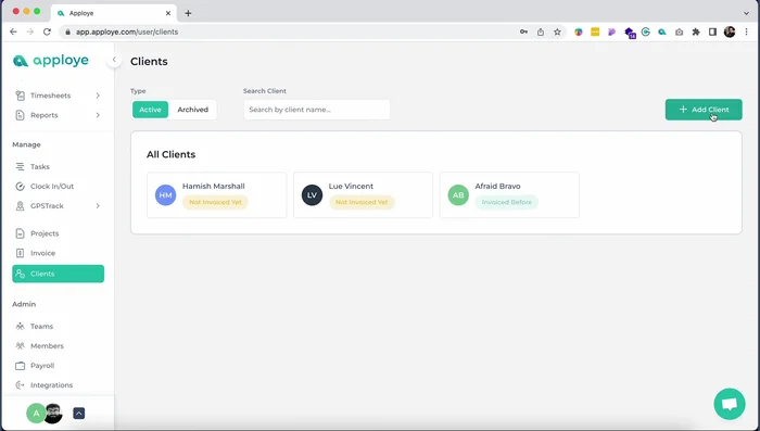 Aggiungi nuovi clienti con dettagli (nome, email, telefono, indirizzo).