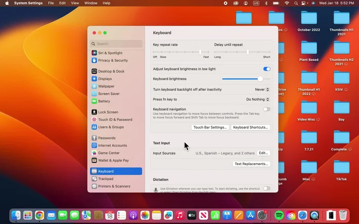 Aggiungere la lingua desiderata cliccando sul '+' e selezionandola dall'elenco.