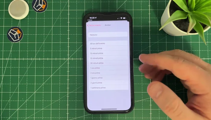 Imposta gli avvisi (prima dell'evento, il giorno stesso, ecc.).