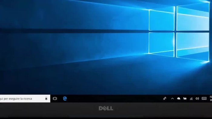 Fai clic destro sul microfono scelto, seleziona "Abilita" e "Imposta come predefinito".