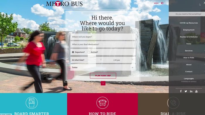 Visualizza gli orari dei singoli percorsi online tramite lo strumento di pianificazione del viaggio su ridemetrobus.com o tramite l'app Metrobus SmartRide.