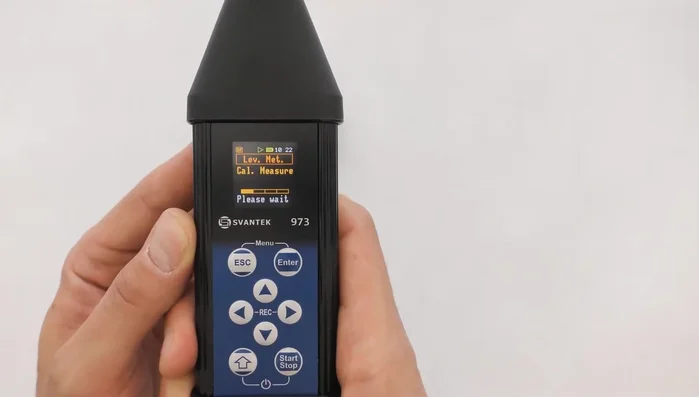 Controllare l'avanzamento della calibrazione sulla barra di progresso.