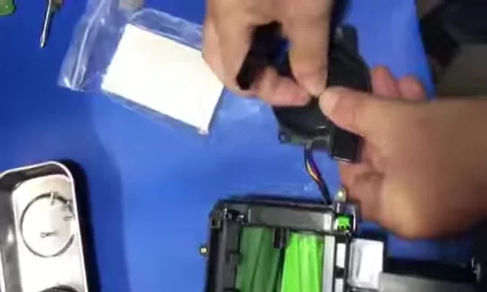 Aggiungere una seconda rondella.