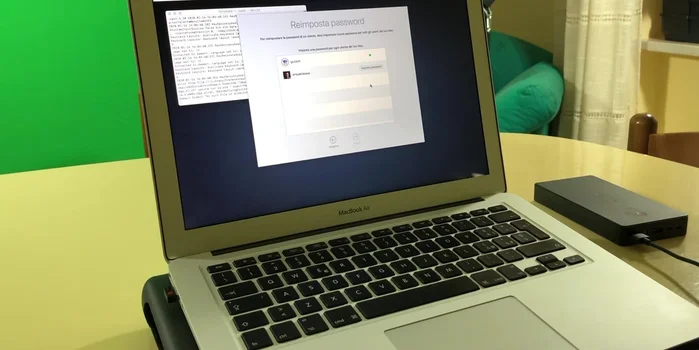 Riavviare il computer e accedere con la nuova password.