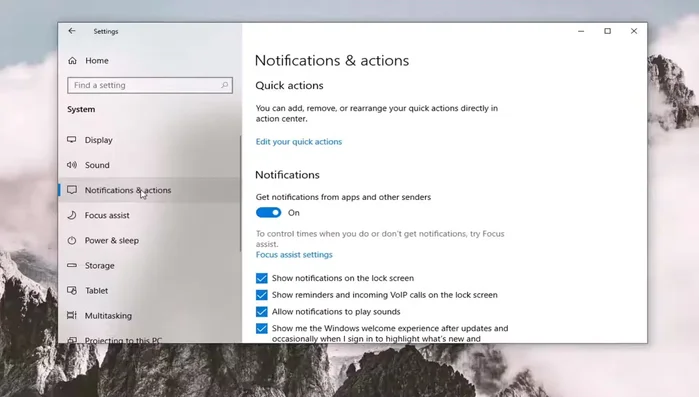 Controllare l'opzione 'Ricevi notifiche da questi mittenti' e attivare Outlook se necessario.