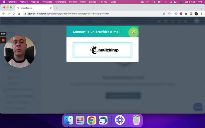Configura la sincronizzazione email: connetti i tuoi provider di email per importare automaticamente le email precedenti.