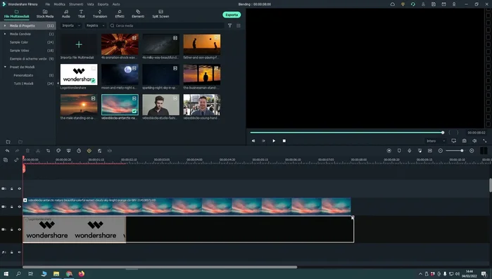 Inserire uno sfondo su una traccia inferiore.