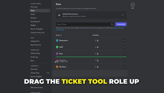 Crea un nuovo ruolo per lo staff di supporto (se non ne esiste già uno). Nominalo "Staff Supporto" o simile, assegna un colore (facoltativo) e disattiva l'opzione "Menzionabile da chiunque". Salva le modifiche.