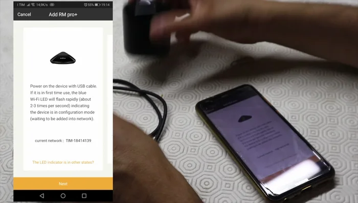 Aggiungi il dispositivo IR all'app IHC. Seleziona l'icona del ripetitore a infrarossi e segui le istruzioni per la configurazione.