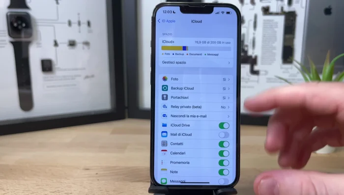 Accedere a iCloud Drive tramite browser o app File: