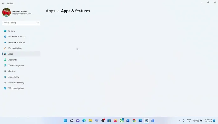 Aprire Impostazioni, andare su App, poi su App e funzionalità. Trovare l'app Foto, cliccare sui tre punti (Windows 11) o su Opzioni avanzate (Windows 10), e selezionare Riparazione, quindi Ripristina se necessario.